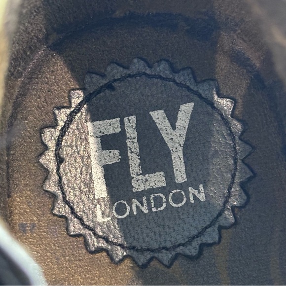 FLY LONDON Sz 41 Yip Boots Wedge Zip Up Ruched Ankle Booties Black - Picture 9 of 14